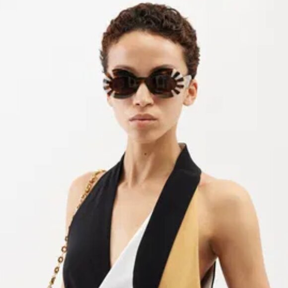 LOEWE Anagram Round Sunglasses - Picture 8 of 11
